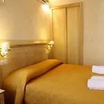 Residenza Cardinale Oda ve Kahvaltı Tropea