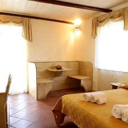 Nocleg ze śniadaniem Residenza Cardinale Tropea