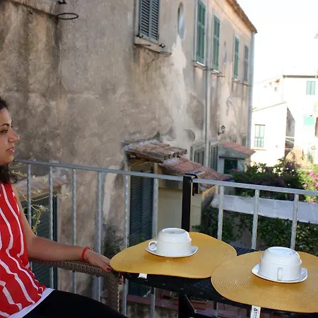 卡迪纳尔住宿加早餐旅馆 住宿加早餐酒店 特罗佩阿