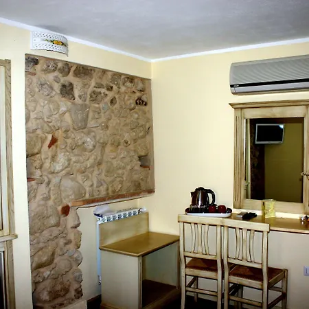 Residenza Cardinale Bed & Breakfast 4*