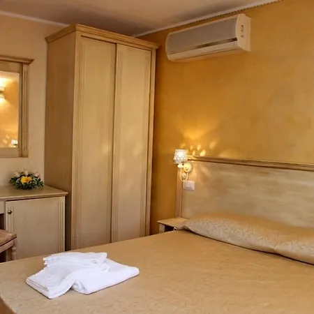 B&B Residenza Cardinale 4*