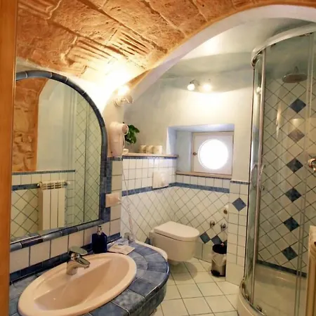 Residenza Cardinale Bed & Breakfast 4*