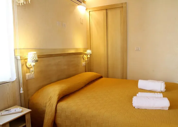 Residenza Cardinale לינה וארוחת בוקר טרופאה