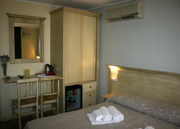 לינה וארוחת בוקר Residenza Cardinale