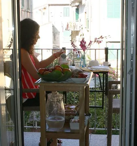 Alojamento de Acomodação e Pequeno-almoço Residenza Cardinale 4*